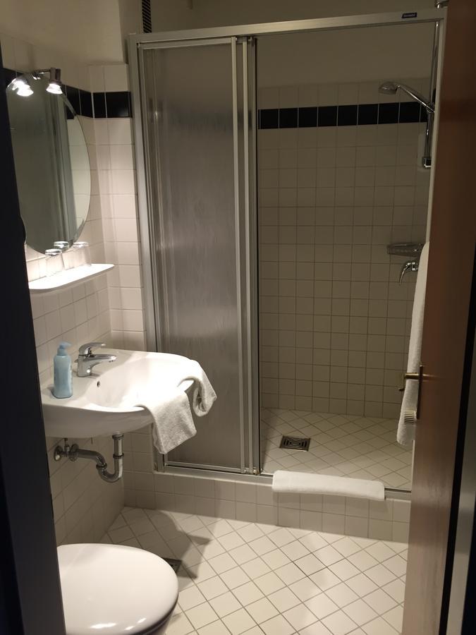 Hotel Suederelbe Hamburg Bagian luar foto